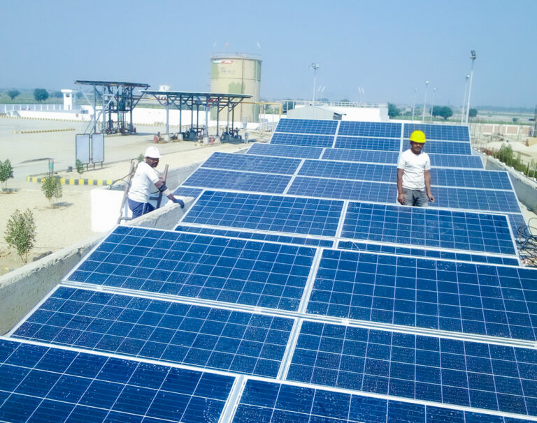 How to have energy with solar panels and plates